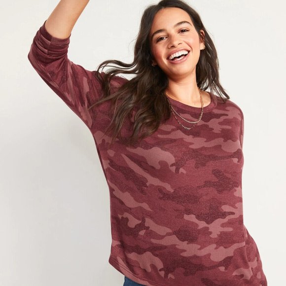 Old Navy Scoop Neckline with Drop Shoulder Oversized Cozy-Knit Camo Print - Picture 1 of 8